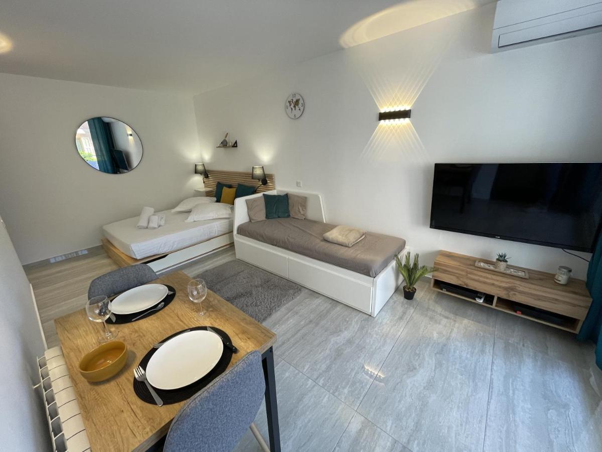 Chaleureux Studio, 200M De La Plage, Parking, Wifi Roquebrune-Cap-Martin Eksteriør bilde