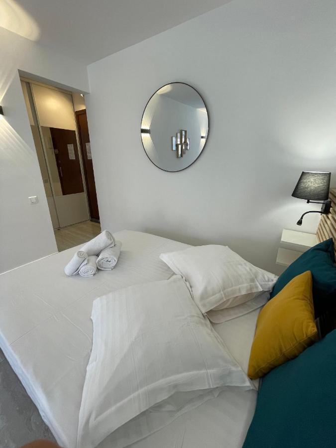 Chaleureux Studio, 200M De La Plage, Parking, Wifi Roquebrune-Cap-Martin Eksteriør bilde